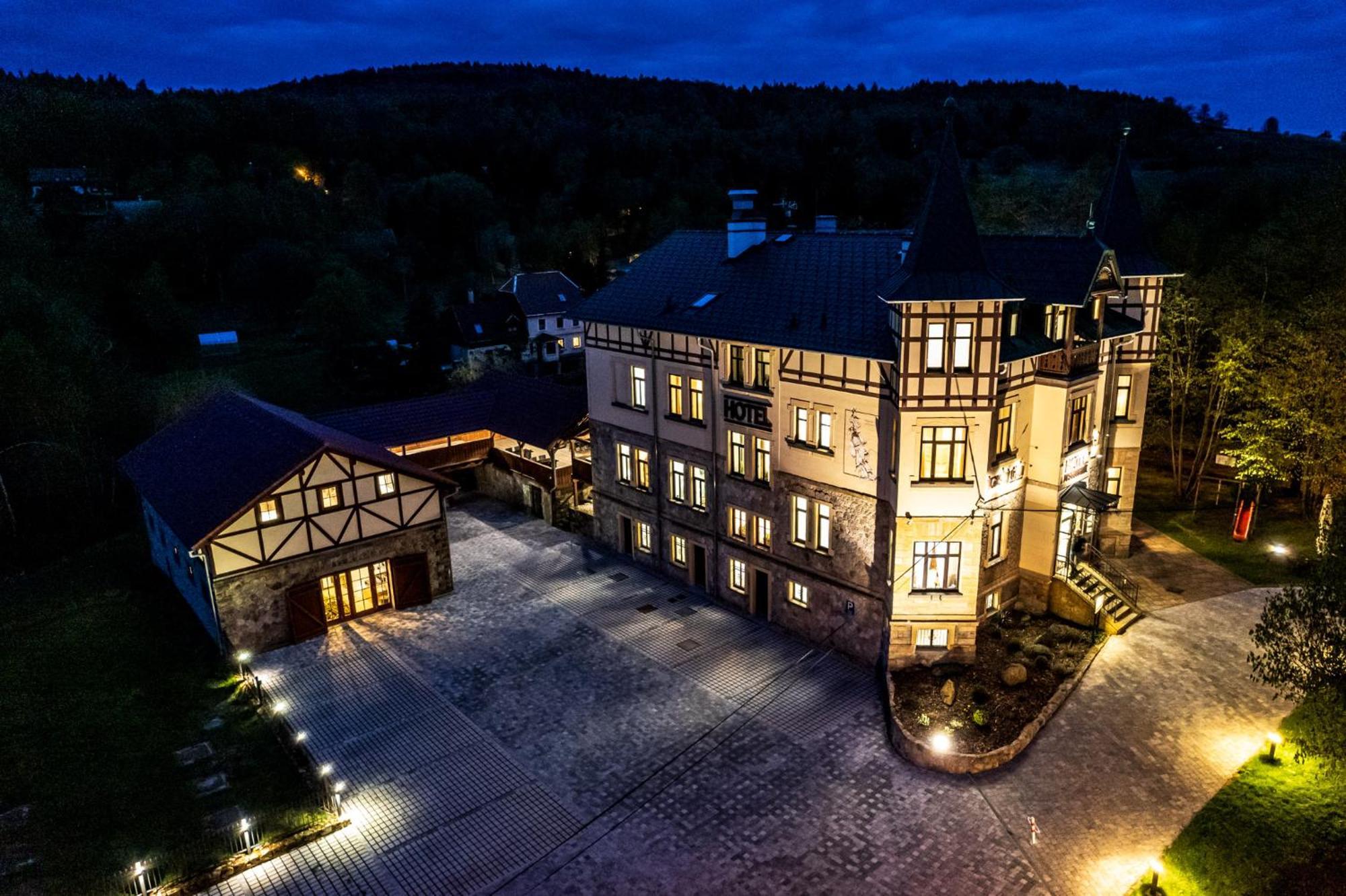 Hotel Svycarsky Dum Sneznik Exterior photo